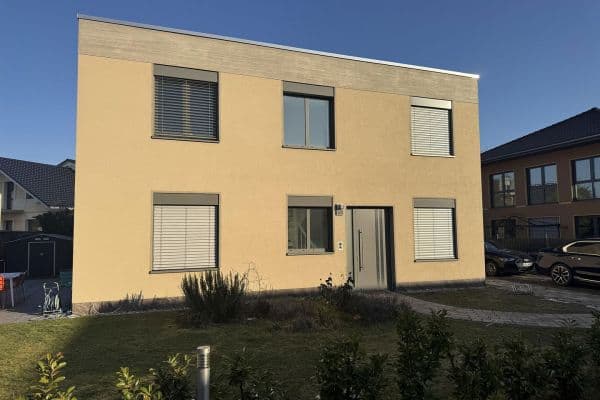 Prenájom bytu 4-izbový 89 m², Berlin, Berlín Prenájom bytu 4-izbový 89 m², Berlin, Berlín