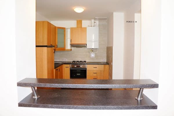 Prenájom bytu 3-izbový 80 m², Karlovo náměstí, Praha Prenájom bytu 3-izbový 80 m², Karlovo náměstí, Praha