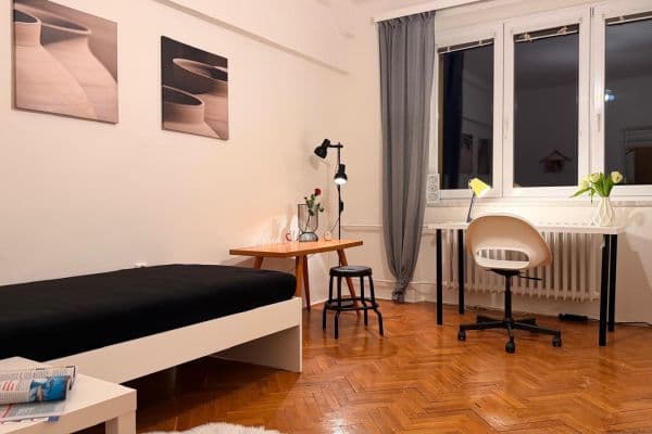 Prenájom bytu 2-izbový 68 m², Nálepkovo náměstí, Ostrava Prenájom bytu 2-izbový 68 m², Nálepkovo náměstí, Ostrava