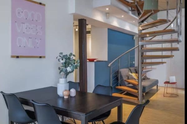 Prenájom bytu 5-izbový 165 m², Strojnická, Praha Prenájom bytu 5-izbový 165 m², Strojnická, Praha