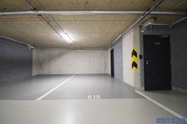 Prenájom garáže 15 m², Březová-Oleško Prenájom garáže 15 m², Březová-Oleško