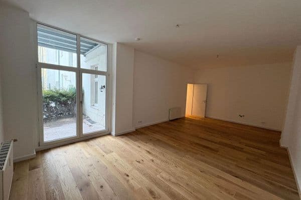 Predaj bytu 4-izbový 117 m², Königseestr. 6, Berlin, Berlín Predaj bytu 4-izbový 117 m², Königseestr. 6, Berlin, Berlín