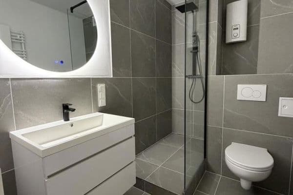 Predaj bytu 2-izbový 62 m², Pinneberger Chausse 37, Hamburg Predaj bytu 2-izbový 62 m², Pinneberger Chausse 37, Hamburg