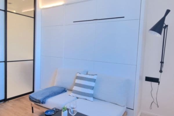 Prenájom bytu 1-izbový 20 m², Bořivojova, Praha Prenájom bytu 1-izbový 20 m², Bořivojova, Praha
