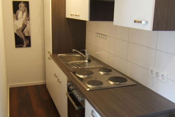 Prenájom bytu 2-izbový 38 m², Frankfurt Prenájom bytu 2-izbový 38 m², Frankfurt