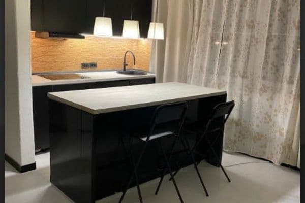 Prenájom bytu 3-izbový 55 m², Voskovcova, Prague Prenájom bytu 3-izbový 55 m², Voskovcova, Prague