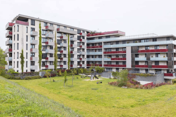 Prenájom bytu 2-izbový 50 m², Plzeňská, Prague Prenájom bytu 2-izbový 50 m², Plzeňská, Prague