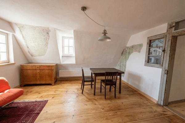 Prenájom bytu 3-izbový 117 m², Augsburg Prenájom bytu 3-izbový 117 m², Augsburg