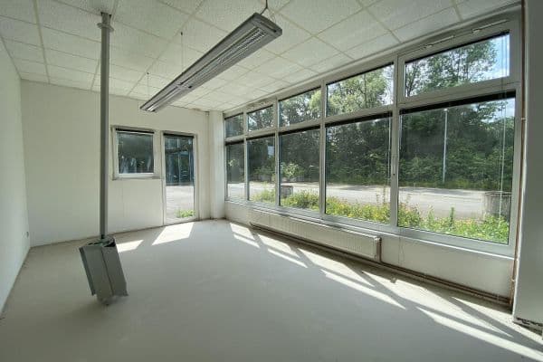 Prenájom nebytového priestoru 969 m², Meißener Dorfstraße 35, Minden, Severné Porýnie - Westfálsko Prenájom nebytového priestoru 969 m², Meißener Dorfstraße 35, Minden, Severné Porýnie - Westfálsko