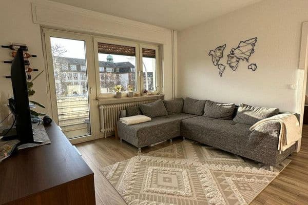 Prenájom bytu 2-izbový 43 m², Bibienastraße, Mannheim Prenájom bytu 2-izbový 43 m², Bibienastraße, Mannheim