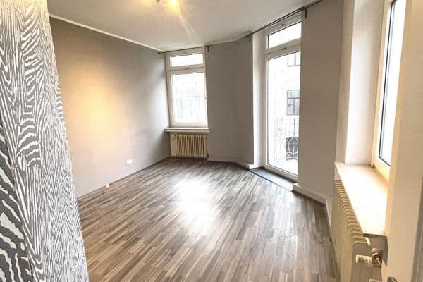 Prenájom bytu 3-izbový 80 m², Schleswiegerstr. 72, Wuppertal Prenájom bytu 3-izbový 80 m², Schleswiegerstr. 72, Wuppertal