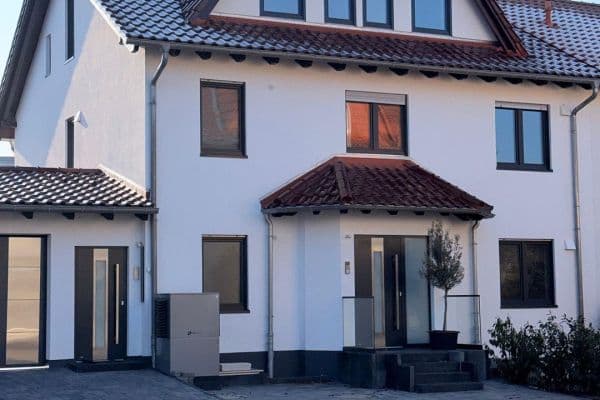 Predaj domu 305 m², pozemek 450 m², Bindweidring 54, Karben Predaj domu 305 m², pozemek 450 m², Bindweidring 54, Karben