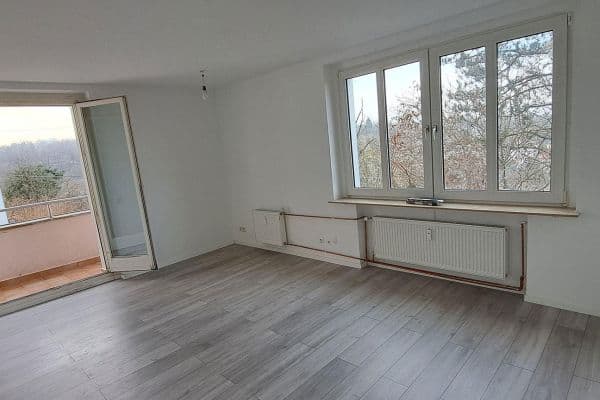 Prenájom bytu 3-izbový 68 m², Rathenaustr., Stuttgart Prenájom bytu 3-izbový 68 m², Rathenaustr., Stuttgart