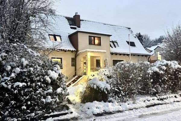 Predaj domu 166 m², pozemek 1.067 m², Hamburg, Hamburg Predaj domu 166 m², pozemek 1.067 m², Hamburg, Hamburg