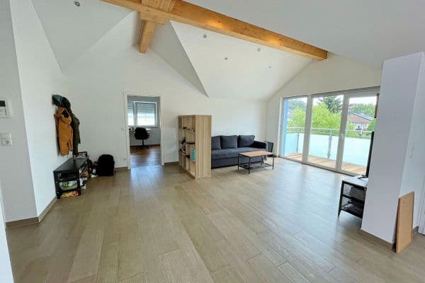 Prenájom bytu 2-izbový 80 m², München, Bavorsko Prenájom bytu 2-izbový 80 m², München, Bavorsko