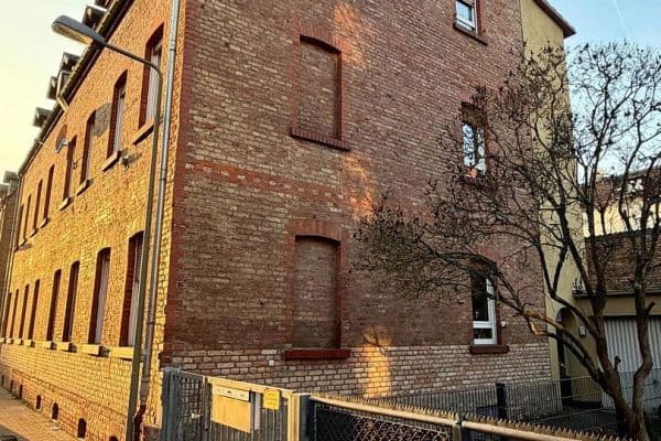 Prenájom bytu 3-izbový 62 m², Frankfurt am Main, Hesensko Prenájom bytu 3-izbový 62 m², Frankfurt am Main, Hesensko