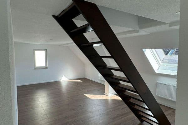 Prenájom bytu 3-izbový 130 m², Zeughausstr. 20, Tuttlingen Prenájom bytu 3-izbový 130 m², Zeughausstr. 20, Tuttlingen