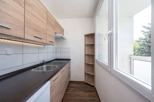 Predaj bytu 1-izbový 28 m², K Sadu, Praha Predaj bytu 1-izbový 28 m², K Sadu, Praha