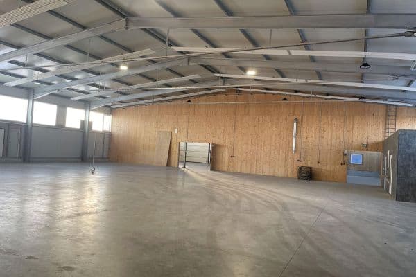 Prenájom nebytového priestoru 1.580 m², Allinger Straße 10, Vilshofen an der Donau, Bavorsko Prenájom nebytového priestoru 1.580 m², Allinger Straße 10, Vilshofen an der Donau, Bavorsko