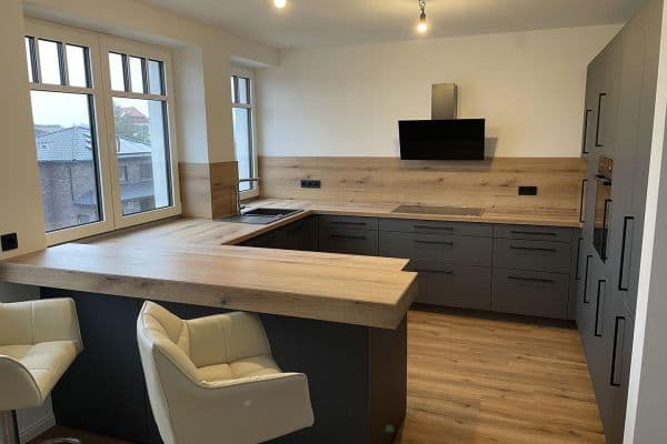 Prenájom bytu 4-izbový 93 m², Faslamsstieg 2, Winsen (Luhe) Prenájom bytu 4-izbový 93 m², Faslamsstieg 2, Winsen (Luhe)