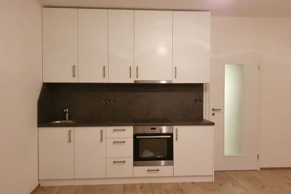 Prenájom bytu 1-izbový 30 m², Šífařská, Praha Prenájom bytu 1-izbový 30 m², Šífařská, Praha