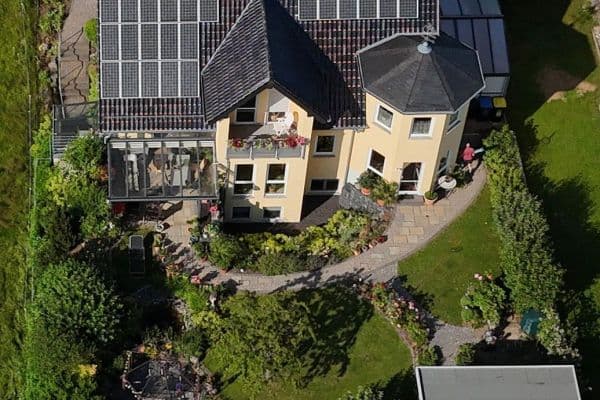 Predaj domu 322 m², pozemek 707 m², Künzell-Engelhelms Predaj domu 322 m², pozemek 707 m², Künzell-Engelhelms