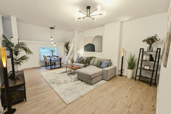 Predaj bytu 2-izbový 67 m², Berlin, Berlín Predaj bytu 2-izbový 67 m², Berlin, Berlín