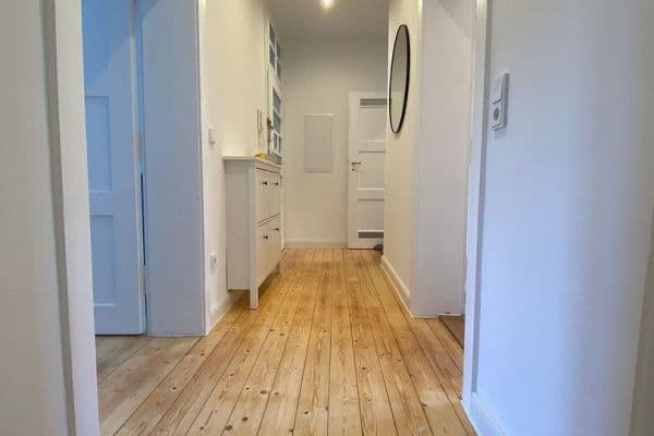 Prenájom bytu 3-izbový 68 m², Neuenhainer Str., Frankfurt, Hesensko Prenájom bytu 3-izbový 68 m², Neuenhainer Str., Frankfurt, Hesensko