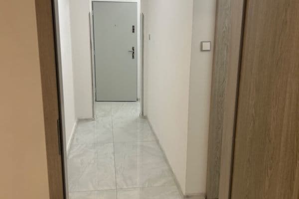 Prenájom bytu 2-izbový 65 m², V křovinách, Olomouc Prenájom bytu 2-izbový 65 m², V křovinách, Olomouc