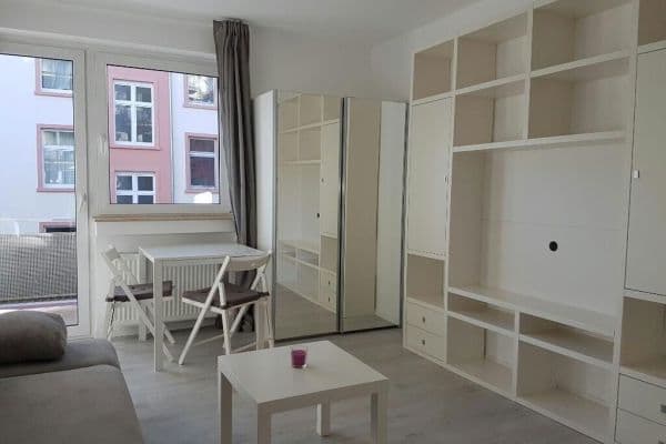 Prenájom bytu 1-izbový 28 m², Neuhofstraße 16, Frankfurt am Main Prenájom bytu 1-izbový 28 m², Neuhofstraße 16, Frankfurt am Main