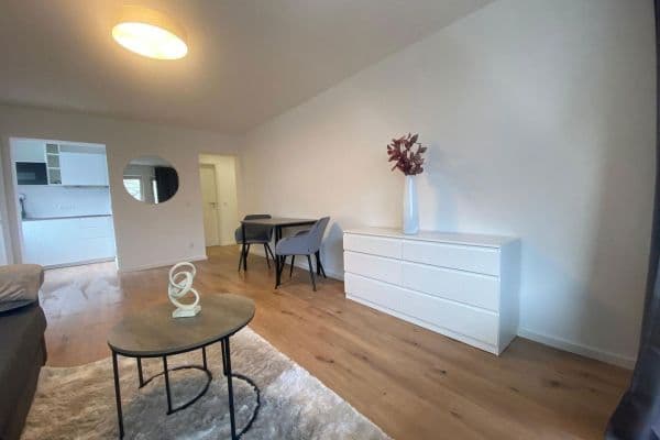 Prenájom bytu 1-izbový 41 m², Landsbergerstraße 445, München, Bavorsko Prenájom bytu 1-izbový 41 m², Landsbergerstraße 445, München, Bavorsko