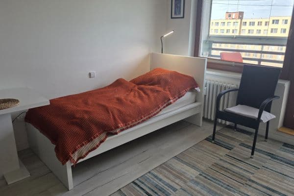 Prenájom bytu 1-izbový 31 m², Černého, Praha Prenájom bytu 1-izbový 31 m², Černého, Praha