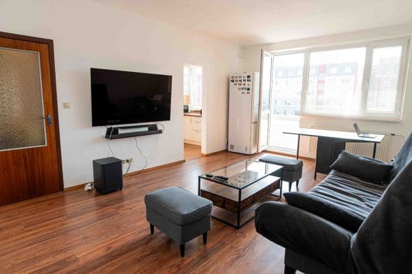 Prenájom bytu 2-izbový 54 m², Mánesovo námestie, Bratislava Prenájom bytu 2-izbový 54 m², Mánesovo námestie, Bratislava