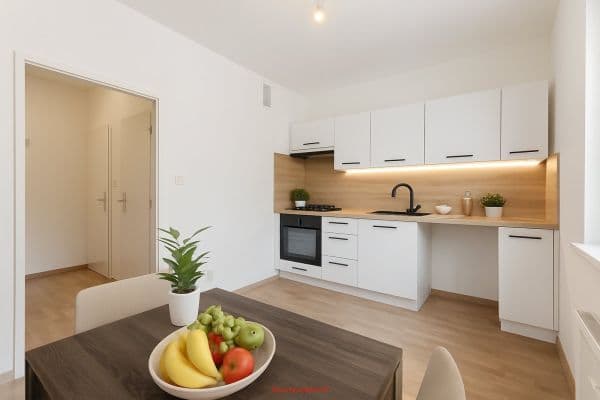 Prenájom bytu 2-izbový 56 m², Rossenbergových, Havířov, Moravskoslezský kraj Prenájom bytu 2-izbový 56 m², Rossenbergových, Havířov, Moravskoslezský kraj