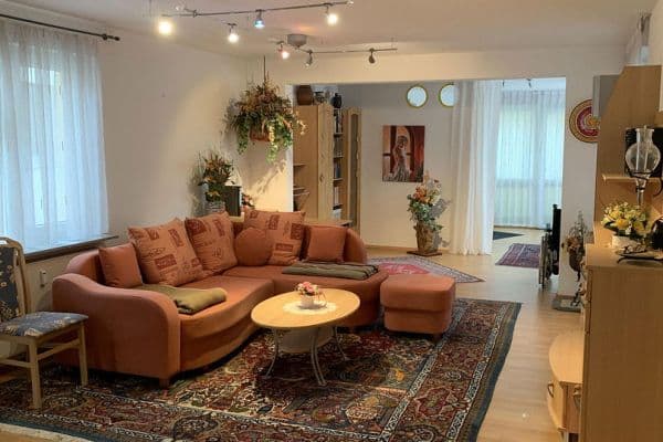 Prenájom bytu 3-izbový 87 m², Nürtingen Prenájom bytu 3-izbový 87 m², Nürtingen