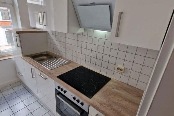 Prenájom bytu 2-izbový 57 m², Leipzig, Sasko Prenájom bytu 2-izbový 57 m², Leipzig, Sasko