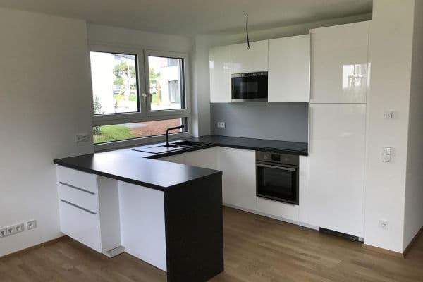 Prenájom bytu 4-izbový 110 m², Nürtingen Prenájom bytu 4-izbový 110 m², Nürtingen
