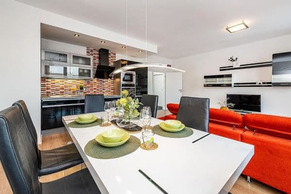 Predaj bytu 2-izbový 65 m², Silurská, Praha Predaj bytu 2-izbový 65 m², Silurská, Praha