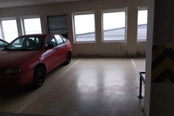 Prenájom garáže 16 m², Praha Prenájom garáže 16 m², Praha