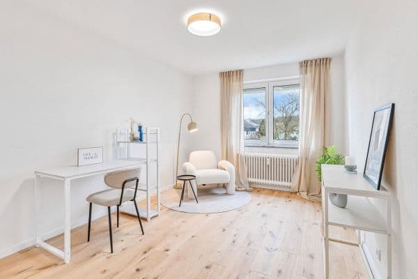 Predaj bytu 3-izbový 85 m², Leonberg, Bádensko-Wurttembersko Predaj bytu 3-izbový 85 m², Leonberg, Bádensko-Wurttembersko