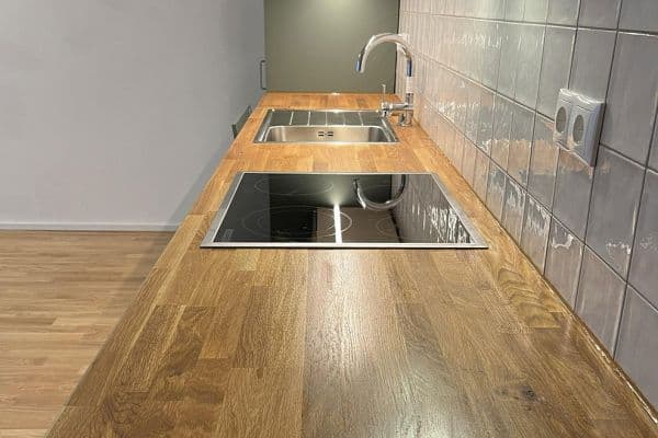 Prenájom bytu 4-izbový 77 m², Walramstraße 2, Wiesbaden, Hesensko Prenájom bytu 4-izbový 77 m², Walramstraße 2, Wiesbaden, Hesensko