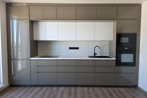Prenájom bytu 2-izbový 40 m², Vestecká, Nehvizdy Prenájom bytu 2-izbový 40 m², Vestecká, Nehvizdy