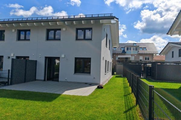 Predaj domu 153 m², pozemek 206 m², Erlenweg, Brunnthal, Bavorsko Predaj domu 153 m², pozemek 206 m², Erlenweg, Brunnthal, Bavorsko