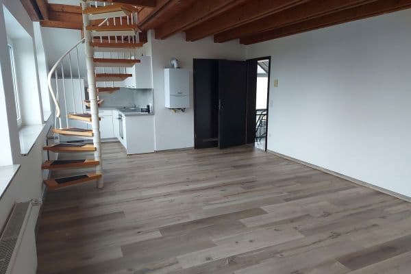 Prenájom bytu 1-izbový 35 m², Köln Prenájom bytu 1-izbový 35 m², Köln