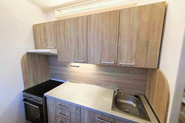 Prenájom bytu 1-izbový 32 m², Lidická, Pardubice Prenájom bytu 1-izbový 32 m², Lidická, Pardubice