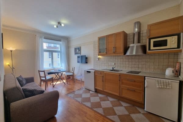 Predaj bytu 2-izbový 35 m², Zámecký vrch, Karlovy Vary Predaj bytu 2-izbový 35 m², Zámecký vrch, Karlovy Vary