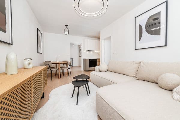 Predaj bytu 2-izbový 42 m², Bulharská, Praha Predaj bytu 2-izbový 42 m², Bulharská, Praha