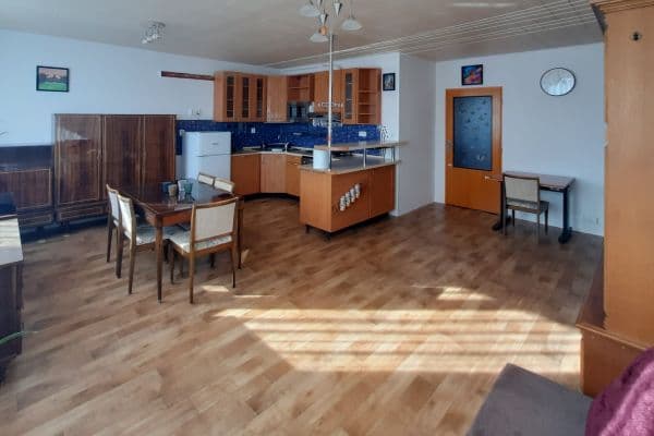 Predaj bytu 3-izbový 67 m², Třebenická, Praha Predaj bytu 3-izbový 67 m², Třebenická, Praha