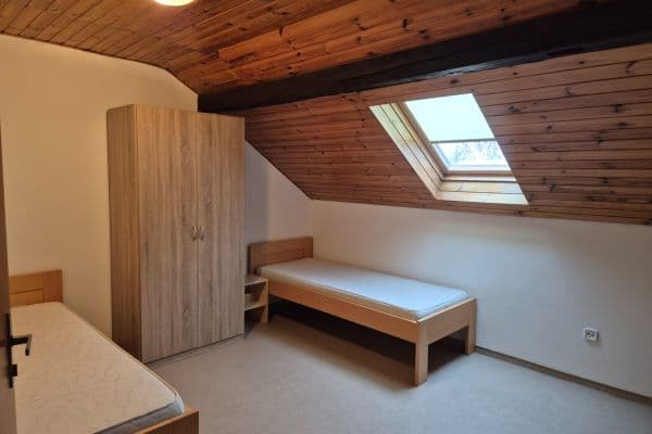 Prenájom bytu 3-izbový 82 m², Hněvkovského, Brno Prenájom bytu 3-izbový 82 m², Hněvkovského, Brno