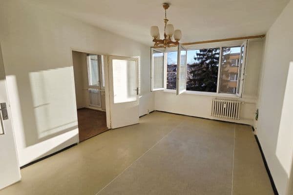 Predaj bytu 3-izbový 64 m², Křenická, Praha Predaj bytu 3-izbový 64 m², Křenická, Praha
